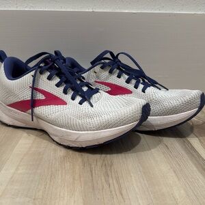 Brooks White and Pink Athletic Shoes